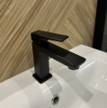 Waschtischarmatur Badarmatur Parma BLACK für Waschbecken schwarz (id: 667)