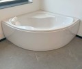 Badewanne Eckbadewanne Selma 140x140 cm + Kopfkissen Sole + Siphon Viega