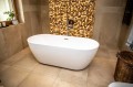 Freistehende Standbadewanne Badewanne Acryl 170 x 77 cm Ab- und Überlauf Click Clack Elena + ABLAGE BADEWANNENBRETT